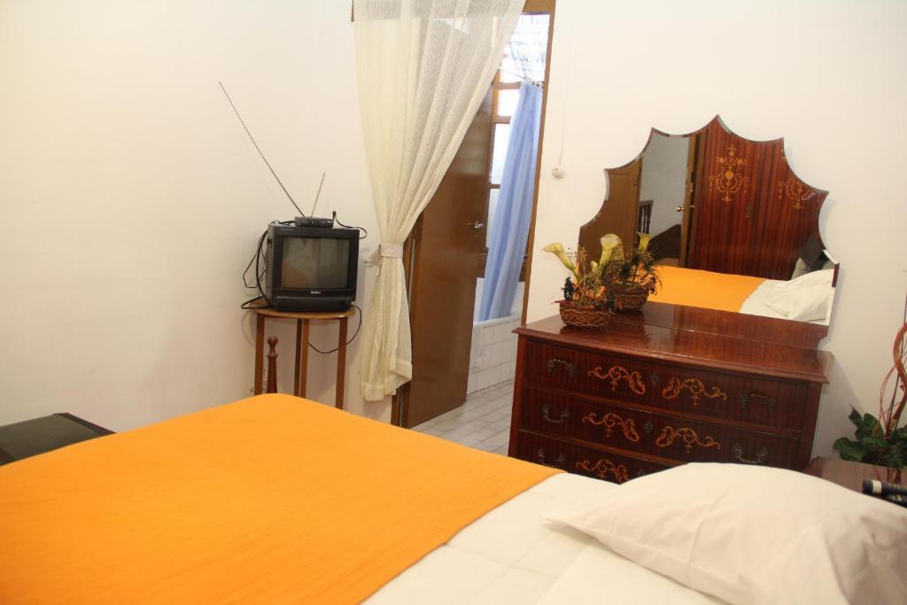 Monte Sinai Guest House Porto Room photo