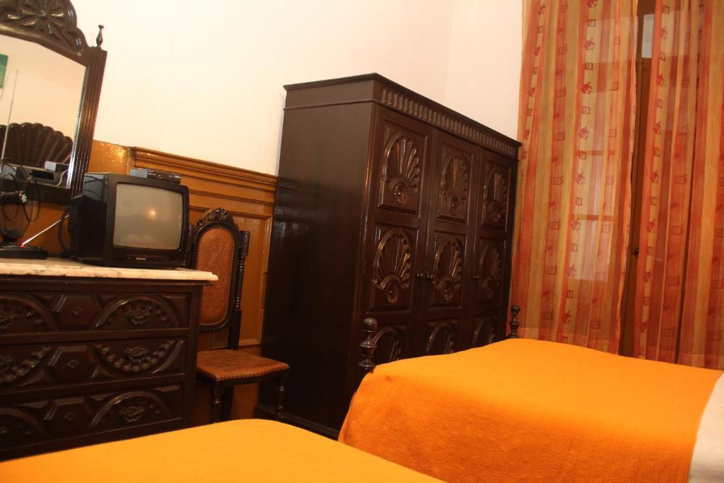 Monte Sinai Guest House Porto Room photo