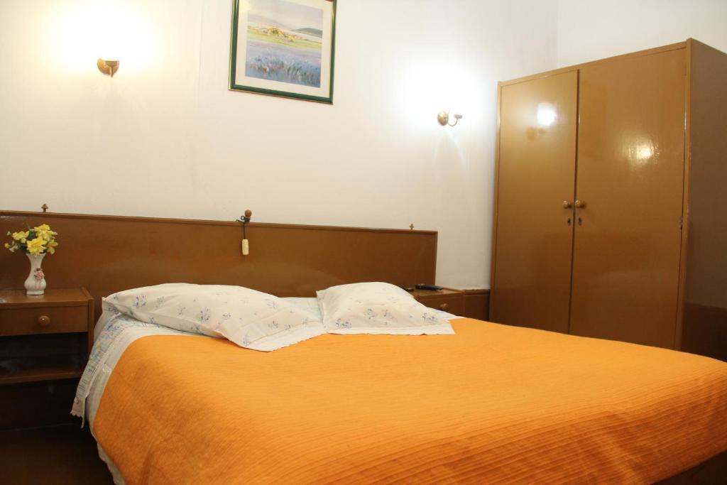 Monte Sinai Guest House Porto Room photo